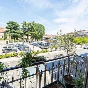 Happiness - City Center Verona